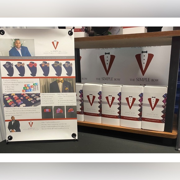 Bow Tie Handmade Mickey Mouse Comic Strip - Picture 12 of 15